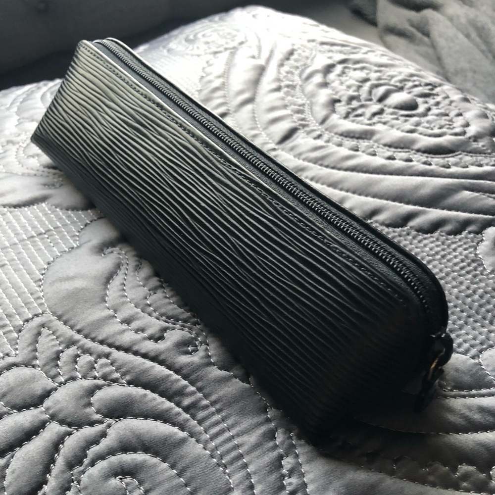 Louis Vuitton jewelry / pencil case